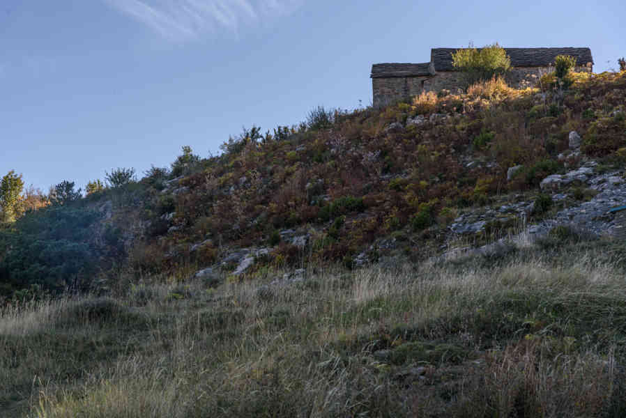 Huesca - Tella 33 - ermita de la Virgen de la Peña.jpg